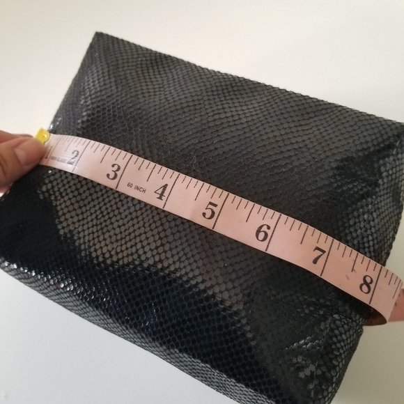 Tarte | Fierce & Feisty Makeup Bag - Picture 7 of 9